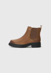 Классические ботильоны orinoco 3 Clarks, Walnut
