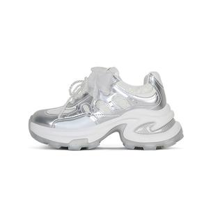 Массивные кроссовки Women's A poinsettia princess, серебро