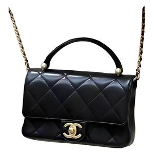 CHANEL Женская мини-сумка через плечо из овчины черная