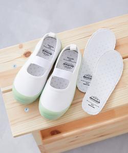 Удобные домашние тапочки (без шнурков) с двумя стельками.