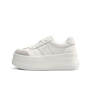 BELLE Низкие женские кроссовки белого цвета