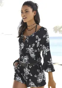 Комбинезон LASCANA, с воланом на рукавах 3/4, короткий комбинезон с цветочным принтом, черный