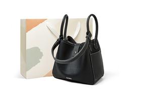 Сумка через плечо из кожи коровы ведерко средний размер женская слоновая серая / полуночно-черная 15 минут, кофе