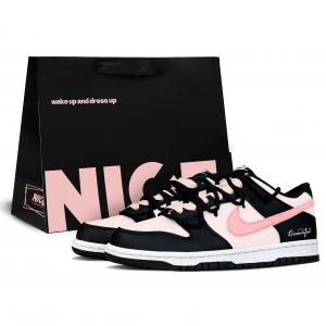 Женские низкие скейтерские кроссовки dunk wear resistant and lightweight розовый черный Nike, черный/розовый