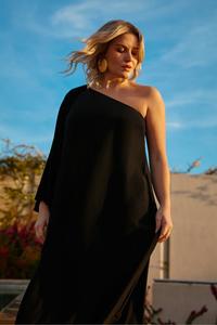 Пышное длинное платье с открытым плечом Live Unlimited, черный