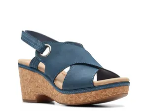 Сандалии Clarks Giselle Loop, светло-голубые