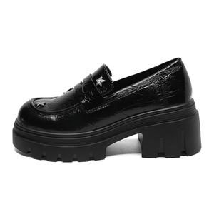 ZHR Лоферы женские серебристые, черные