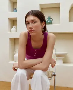 Женская однотонная ребристая футболка с круглым вырезом и бретельками Green Coast, цвет Buganvilla