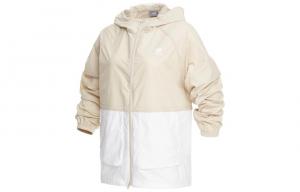 Куртка женская Ecru New Balance