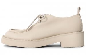 CHARLES&KEITH Лоферы женские бежевые