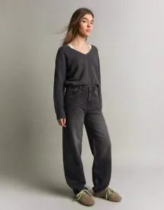 Черные джинсы с завышенной талией Bershka