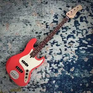 Бас-гитара Lakland Classic Series 44-60, пассивная, сделана в США, цвет Фиеста Ред, гриф из розового дерева, с чехлом