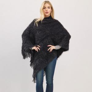 Пончо из пушистой вязки с бахромой по низу TRUEDAMES, черный