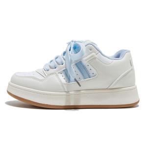 Little Red Man Женские устойчивые к истиранию низкие скейтерские кроссовки с эффектом увеличения роста бело-голубые, цвет White Blue