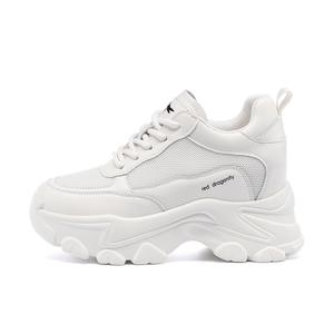 Дышащие низкие массивные кроссовки женские цвета экрю RED DRAGONFLY, Ecru