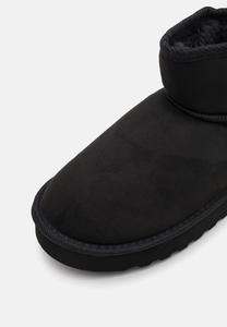 Ботильоны на платформе UNISEX YOURTURN, черный