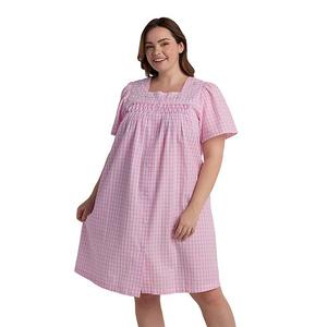 Плюс сайз пикейный короткий халат на кнопках Miss Elaine Essentials, Pink Check