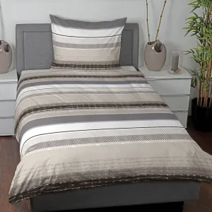 Постельное белье Dream Sleep Mako Satin Camelo серо-коричневого цвета 135x200 см + 80x80 см Traumschlaf