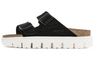 Сандалии на плоской подошве Arizona Birkenstock