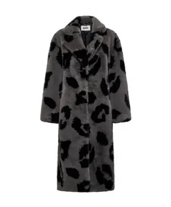 Длинное пальто с анималистическим принтом из искусственного меха. Silvian Heach, мультиколор