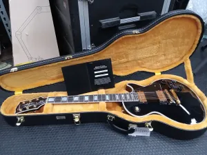 Gibson Les Paul Custom 2025 в цвете Эбен