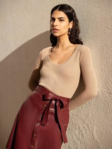 Ребристый топ из металлического трикотажа Yumi, золотой