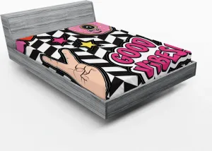 Простыня на резинке ABAKUHAUS Rest, с рисунком в стиле поп-арт, смайликами, пончиками, сердечками и звездой, V, знаком мира, в стиле ретро, 140 x 200 см, разноцветная Abakuhaus