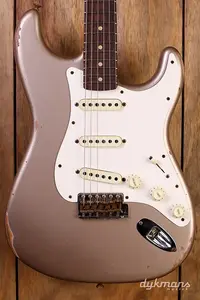 Fender Custom Shop 1959 Stratocaster Relic в цвете Shoreline Gold