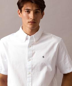 (M) Классическая рубашка-оксфорд Calvin Klein, джинсы Calvin Klein, 40EM124