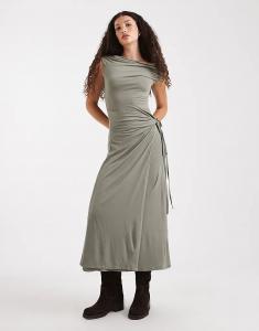 Платье миди с защипами на плечах и запахом на талии ASOS DESIGN цвета хаки