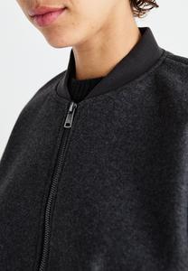 Куртка-бомбер ONLNANCY SHORT LOOSE JACKET ONLY, серый