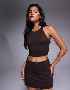 Майка на бретелях Oysho Comfortlux с чашечками светло-коричневого цвета