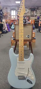Suhr Classic S Соник синий