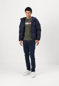 Пуховик Lacoste, темно-синий