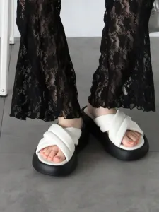 Сандалии с перекрестным объемом Ehka Sopo, цвет Off White