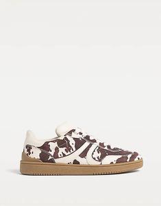 Кроссовки Stradivarius из искусственного меха разноцветные