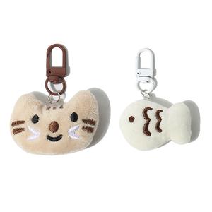 A little tide to play Миниатюрный подвесной плюшевый брелок с котенком с тройной шерстью и маленькой белой рыбкой высотой 5 см