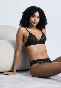 Бюстгальтер с треугольными чашками brassiere sous vetement Lacoste, Black