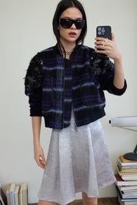 вышитая клетчатая куртка-бомбер