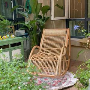 Кресло-качалка из натурального ротанга и бамбука для дома и дачи