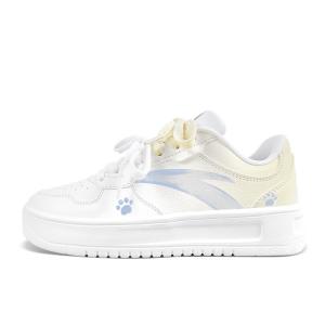 Легкие низкие кеды из искусственной кожи с противоскользящей, износостойкой, сбалансированной и дышащей подошвой ANTA, желтый