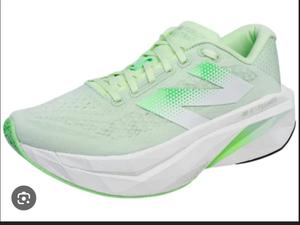 New Balance Мужские кроссовки Supercomp Trainer V3 зеленого цвета