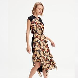 Асимметричное платье с графическим принтом Smart And Joy, мультиколор