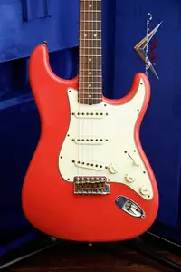 Электрогитара Fender Custom Shop 1964 Stratocaster Journeyman Aged цвета Fiesta Red