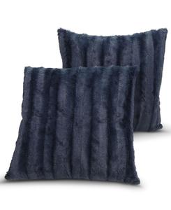 Комплект из двух двусторонних декоративных подушек из искусственного меха, размер 24 x 24 дюйма. Cheer Collection, Blue