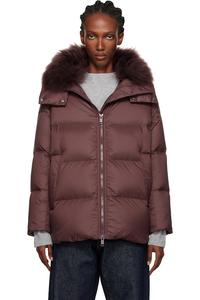Yves Salomon Пуховая куртка с капюшоном бордового цвета