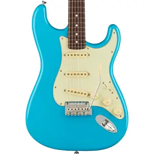 Fender American Professional II Stratocaster - гриф из палисандра, цвет Miami Blue
