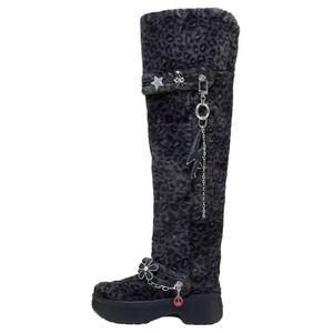 Crocs Классические ботинки до колена с леопардовым принтом Women's Black