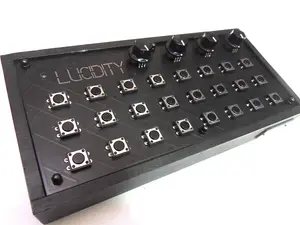 RC-схема изогнутого синтезатора струн 'Lucidity': пад и дрон, генератор звука с пиловым сигналом Resonance Circuits