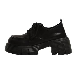 WUJI Лоферы женские черно-коричневые